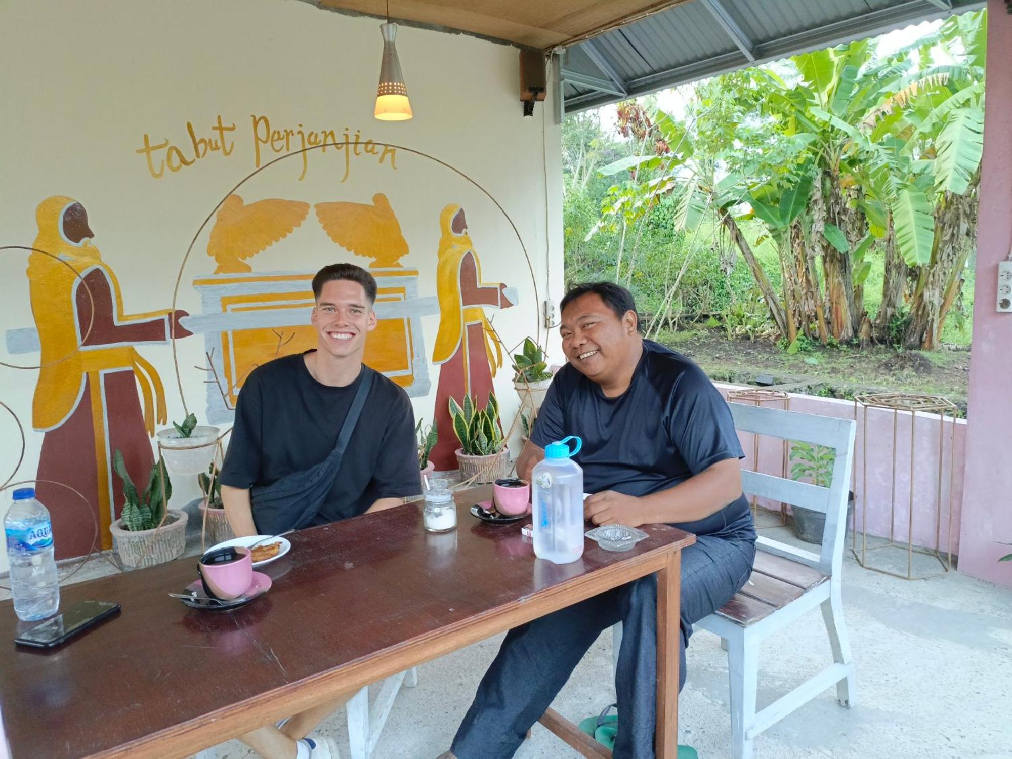 Talaga Tomohon Home Stay And Fishing Pond Eksteriør billede