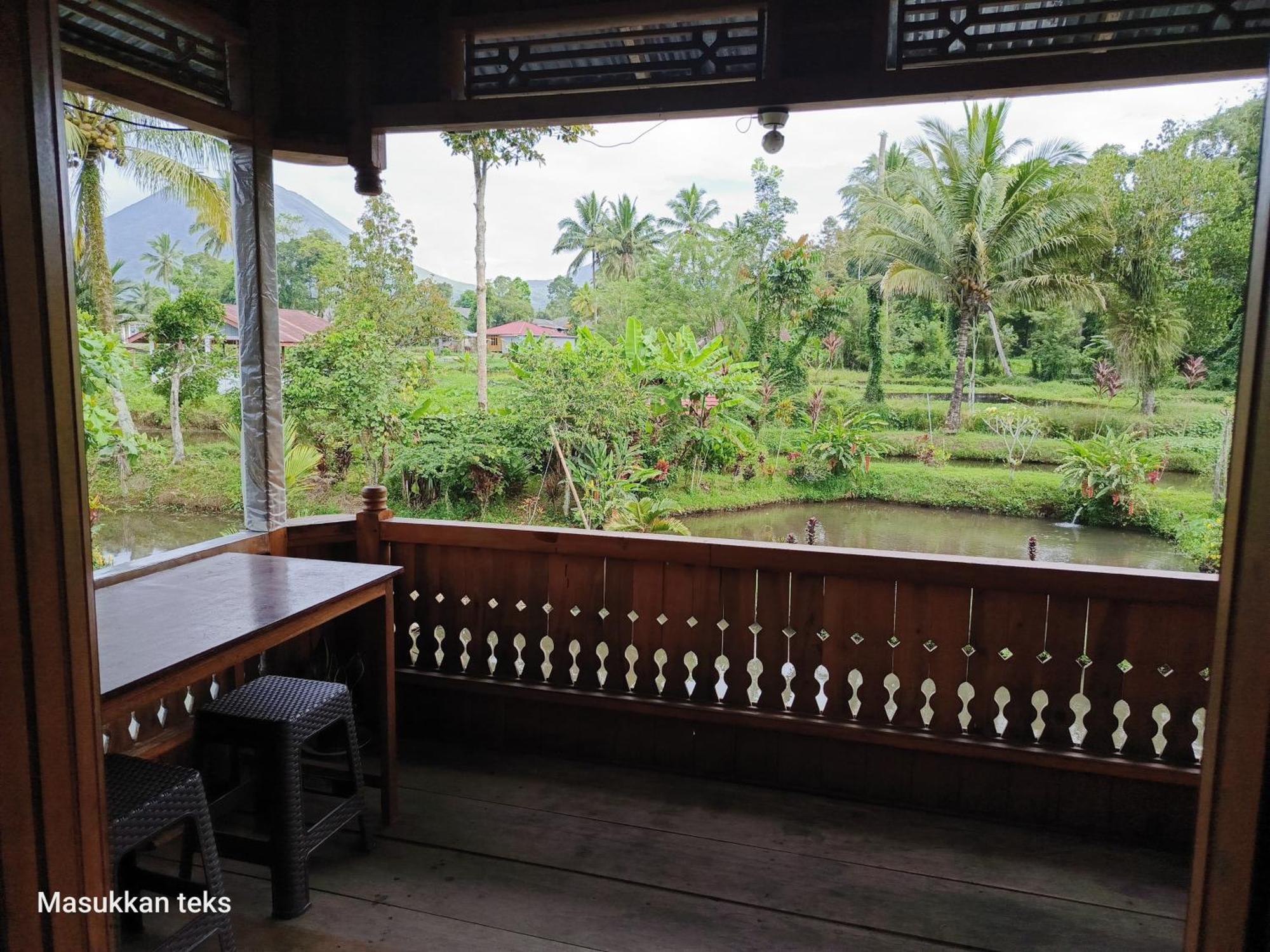 Talaga Tomohon Home Stay And Fishing Pond Eksteriør billede